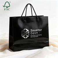 Sacs de shopping de luxe haut de gamme, design personnalisé, finition brillante, sacs en carton pour emballage, sacs de transport pour boutiques, sacs d'emballage de marque