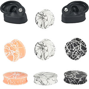 Tapones y Túneles para Orejas de Silicona Sólida con Líneas Irregulares y Pintura en Aerosol, Expansión de Oreja de Gran Tamaño, Estilo Hiphop - Product Image 1