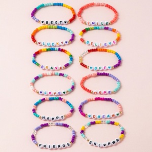 Usine personnalisée perle de rocaille lettre Bracelet bohème coloré amitié cadeau brin Bracelets Design Inspiration - Product Image 4