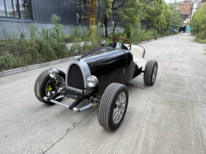 Supercar électrique grande taille personnalisable, style antique classique, pour la vente en usine – Voiture vintage - Product Image 1
