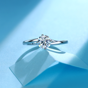 0. 8 CTW S925 Sterling Silber Runder Brillantschliff Moissanit Solitär-Ring 4-Krappen Gedrehter Band-Verlobungsring für Damen - Product Image 3