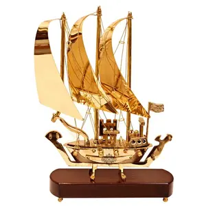 Wholesale Indian Art Villa Designer Brass Ship With Wooden Base