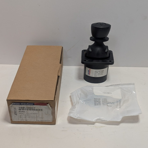 Nuevo Joystick PLC Sauer 155U2607 Original con Bloqueo de Posición Neutral PVRE-L *Producto de Automatización* *Valor Insuperable* - Product Image 1