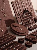 Stand Display Perhiasan Cokelat Tua dari Kain Felt, Organizer Kalung Anting, Alas Foto, Perlengkapan Display Livestream, Kapasitas 500g