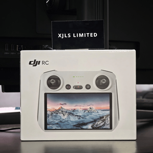 DJI RC, Control Remoto con Cuerpo Ligero, Pantalla FHD, Batería de 4 Horas, Palancas de Control de Precisión, Transmisión O3+ - Product Image 2