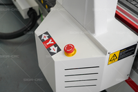 Routeur CNC à quatre axes, machine de fraisage latéral industrielle de haute précision pour le traitement des panneaux en bois et en plastique, automatisation intelligente, efficace