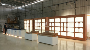 Muebles Personalizados para Tienda de Cigarros, Diseño Interior de Tienda de Tabaco, Exhibición de Pared para Tienda de Cigarrillos, Tienda de Tabaco Vintage de Madera - Product Image 5