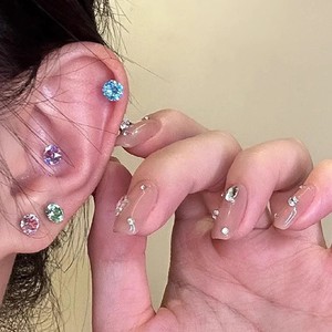 ต่างหูแฟชั่นไทเทเนียม ASTM F136 ทรงกลม ประดับ<span class=keywords><strong>เพชร</strong></span>คิวบิกเซอร์โคเนียหลากสี ป้องกันการแพ้ แบบเกลียวหลัง สำหรับเจาะหู - Product Image 4