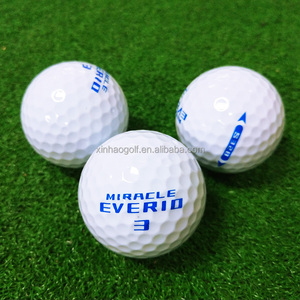 Balles <span class=keywords><strong>de</strong></span> <span class=keywords><strong>golf</strong></span> personnalisées, imprimées en blanc ou en couleur, pour tournois, en uréthane durable, 2/3/4 pièces, <span class=keywords><strong>prix</strong></span> direct usine OEM. - Product Image 1