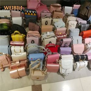 NUEVO WEIBILI 2023 Nueva marca Bolso de hombro Ropa usada Paquete mixto Precio al por mayor Bolsas usadas de <span class=keywords><strong>segunda</strong></span> <span class=keywords><strong>mano</strong></span> para mujeres - Product Image 4