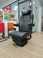 Siège de conducteur de camion universel de haute qualité confortable en cuir AutoLiuma à suspension pneumatique robuste modèle L091 en différentes couleurs