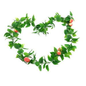 Enredaderas de Frutas Artificiales con Tomates Rojos y Uvas, Hojas Verdes de Plástico para Techos de Restaurantes y Ductos de Aire Acondicionado - Product Image 5