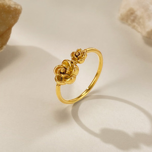 Anillo versátil de estilo europeo y americano, anillo de acero inoxidable para mujer, elegante, sencillo, lujoso, con diseño de rosa. - Product Image 2