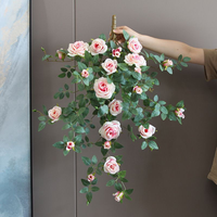 Nouvelle Tendance 2026 : Guirlande Murale de Roses Artificielles Écologiques, Résistantes aux UV et Imperméables pour Salon (Vente en Gros)
