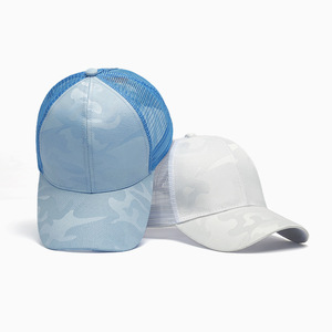 Cappellino Sportivo Estivo in Rete di Poliestere con Visiera Rigida Unisex per Corsa, Regolabile - Product Image 1