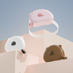 Ruban à mesurer portable souple, règle automatique rétractable magnétique pour mesures corporelles (poitrine, cuisse, bras), lame en plastique, blanc et rose - Product Image 1