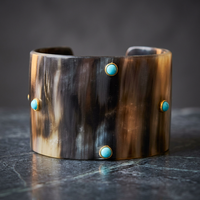 Bracelet en corne de buffle avec incrustation de turquoise, forme ronde polie, objet de collection, imitation antique, artisanat naturel durable