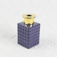 Flacon diffuseur de parfum en verre carré violet de 150 ml, vide, avec bouchon à vis, emballé en carton