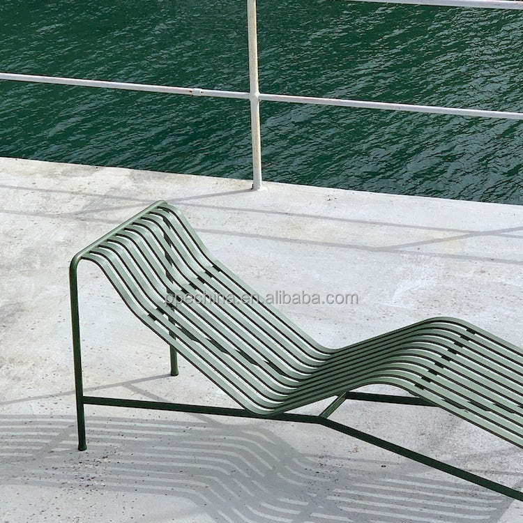 Wholesale Luxury Minimalist Design Lounger Aluminum Steel Chaise Lounge Beach Outdoor Sun Lounger