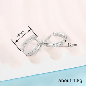 Orecchini a cerchio in oro bianco con diamanti per donna, minimalisti, da indossare tutti i giorni, con diamanti naturali taglio brillante rotondo, gioielli in argento - Product Image 5