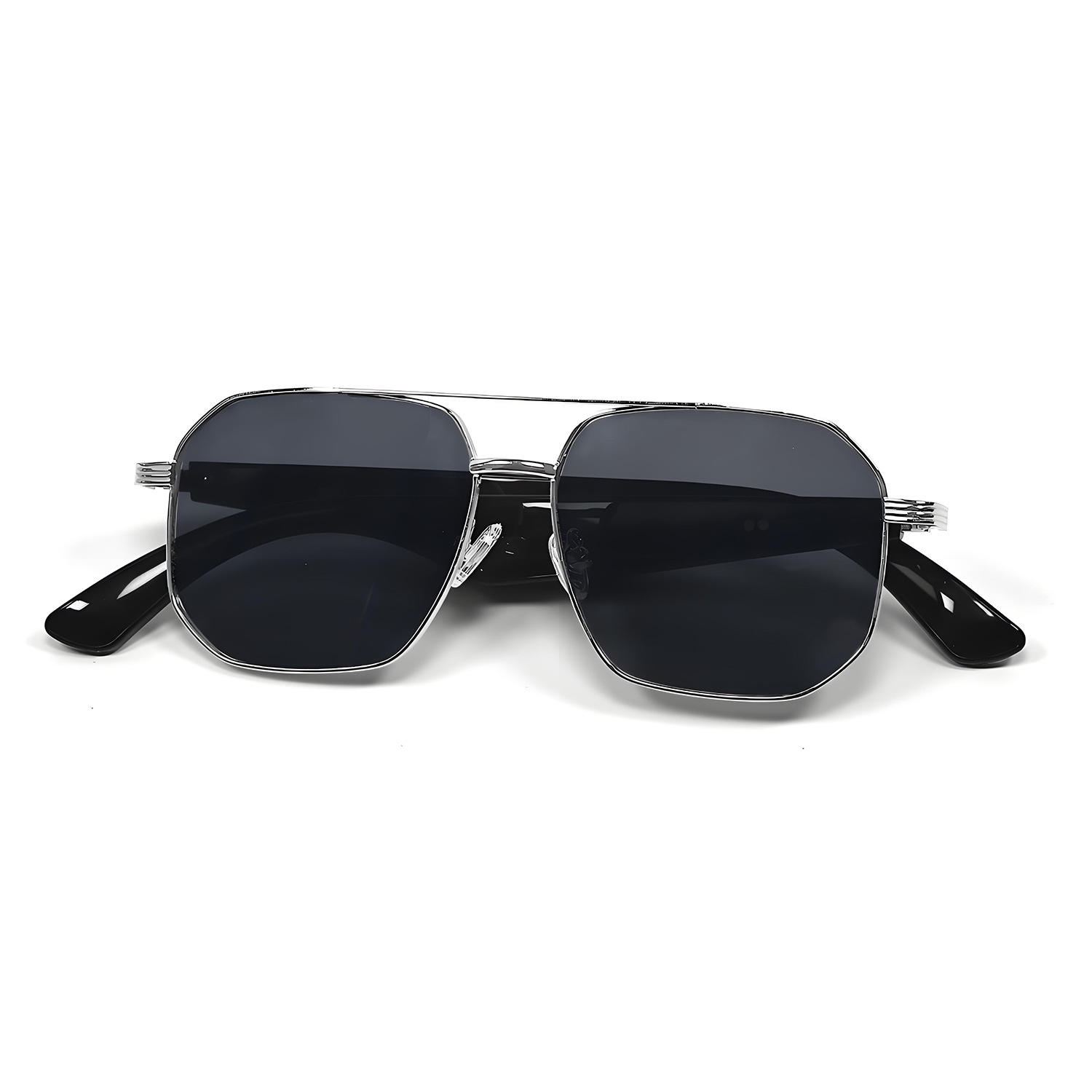 สีเทาเข้ม