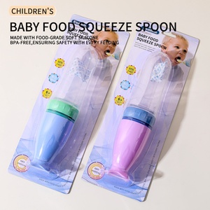 Bouteille distributrice de céréales pour bébé avec embout souple en silicone et cuillère, adaptée à l'âge des enfants - Product Image 2