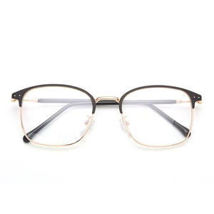 نظارات شمسية جديدة للجنسين مضادة للضوء الأزرق بتصميم مربع ومستطيل، نظارات قصر النظر ثنائية الوظيفة، إطار ذكي مع طباعة ملونة حساسة للضوء - Product Image 2