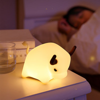 Veilleuse LED rechargeable USB moderne 3000K blanc chaud Silicone Tabletop Bull 3D Cute Design Sensor Control Plug-In Home
