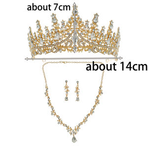 ชุดเครื่องประดับมงกุฎสามชิ้นชุบทองประดับคริสตัลหรูหราสไตล์วินเทจสำหรับราชินี ชุดเจ้าสาว ต่างหู สร้อยคอ มงกุฎ สำหรับวันเกิด - Product Image 6