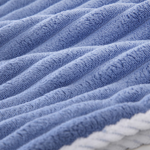 ผ้าขนหนูคอรัลฟลีซลายแคนดี้สตริป จินอาว ขนาด 35x75 ซม. ซึมซับน้ำได้ดี แห้งเร็ว ใช้ได้ทั้งเช็ดหน้าและเช็ดตัว ไม่เป็นขุย - Product Image 3