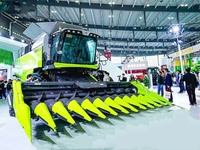 Chine célèbre nouvelle moissonneuse-batteuse TF120 260 hp 5200 mm largeur de coupe 13200 kg en stock