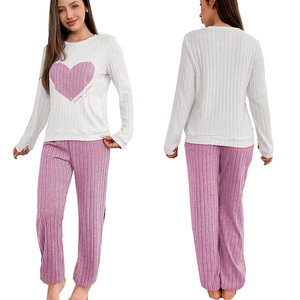Conjunto de <span class=keywords><strong>Pijamas</strong></span> con Estampado de Corazón para el Día de San Valentín para Mujer, Ropa de Dormir de Manga Larga de Felpa Acanalada, Regalo Romántico - Product Image 1