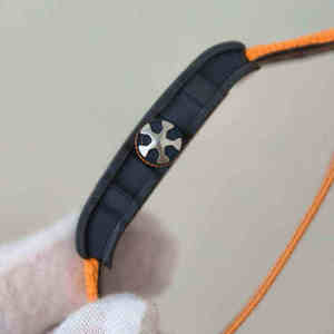 Montre de luxe pour hommes, automatique/mécanique à quartz, RM 67-02, boîtier en fibre de carbone, bracelet en nylon, bouton poussoir, fermoir caché, cadran lumineux de 41mm - Product Image 4