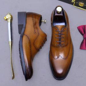 Bottes en cuir, Chaussures en cuir pour hommes, Chaussures de bureau en cuir style Brogue anglais, Chaussures habillées en cuir haut de gamme pour hommes - Product Image 3