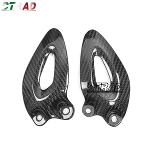Protector de Talón de Fibra de Carbono para Moto <span class=keywords><strong>Rocket</strong></span> <span class=keywords><strong>3</strong></span> R III 2020 2021 <span class=keywords><strong>2022</strong></span> 2023, Accesorios para Motocicleta, Kit de Carenado Izquierdo - Product Image 2