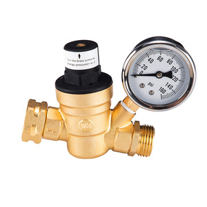 Régulateur de pression d'eau Kangweishen 3/4 pouces fileté en laiton réglable avec manomètre pour camping-car et usage en plomberie - Product Image 1