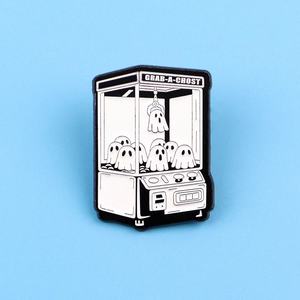 Bros Pin Mesin Cakar Hantu Lucu dan Imut, Aksesoris Pakaian dari Paduan Seng Cor Kartun - Product Image 2