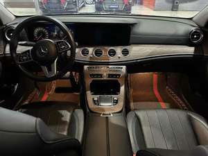 <span class=keywords><strong>Mercedes</strong></span> -Benz <span class=keywords><strong>E</strong></span>-Klasse 2020 Model, Herziene Versie, <span class=keywords><strong>E</strong></span> 300 L, Stijlvolle Uitrustingsniveau Weergegeven Kilometerstand: 86000Km. - Product Image 2