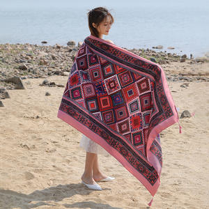 Vente chaude Conception Bohême Ethnique Châles Femmes Cappa 100% Polyester Coton Imprimé Viscose Châles Écharpe - Product Image 1