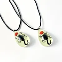 Mode éternel insecte collier séché insecte collier goutte d'eau lueur insecte ambre pendentif collier bijoux cadeau pour les femmes