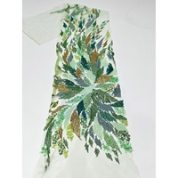 Stock personnalisé de luxe de haute qualité fait à la main perles complètes tissu de dentelle broderie mélange couleur français top vente robe à paillettes