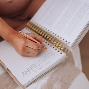 Agenda de <span class=keywords><strong>grossesse</strong></span> personnalisé en lin, <span class=keywords><strong>journal</strong></span> de <span class=keywords><strong>naissance</strong></span>, spirale, couverture rigide, organiseur de maternité avec autocollants pour futures mamans - Product Image 4