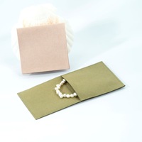 Pochette pliable carrée en microfibre avec logo personnalisé en tissu suédé, fermeture à bouton, sac de rangement réutilisable pour bijoux