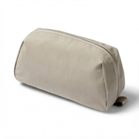 Trousse de Toilette Homme Personnalisée avec Multiples Compartiments, Fermeture Éclair Résistante à l'Eau, pour Voyage et Maquillage – Fabrication Audituée