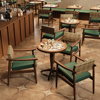 Ensemble de salle à manger sur mesure pour restaurant, fabrication OEM ODM, canapé en bois et table et chaises pour la restauration