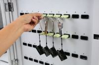 Boîte à clés murale de qualité supérieure avec déverrouillage par carte et prise en charge des cartes mémoire pour les maisons, les bureaux et les entreprises