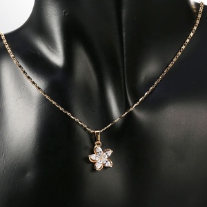 Parure de bijoux plaqué or avec fleurs en zircon cubique, boucles d'oreilles pendantes et collier assorti pour femme, ornements floraux en cristal - Product Image 6