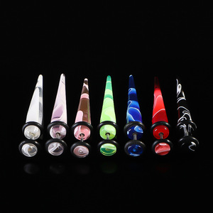 NUEVO Pendiente de acrílico con punta cónica, <span class=keywords><strong>ilusión</strong></span> de perforación, para hombre y mujer, colorido, aretes, joyería, regalos - Product Image 2