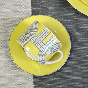 Hot Sale 4pcs Nordic Luxury Yellow Runway Restaurant Set Ceramic Plate with Gift <b>Box</b> - Product Image 2