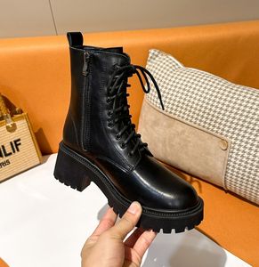 Stivali corti con tacco alto UP-4512r stile britannico scarpe da <span class=keywords><strong>donna</strong></span> in pelle sintetica con <span class=keywords><strong>stivaletti</strong></span> da bambina - Product Image 4